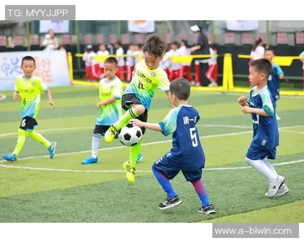 最强足球游戏全解析带你体验真实赛场的激情与乐趣